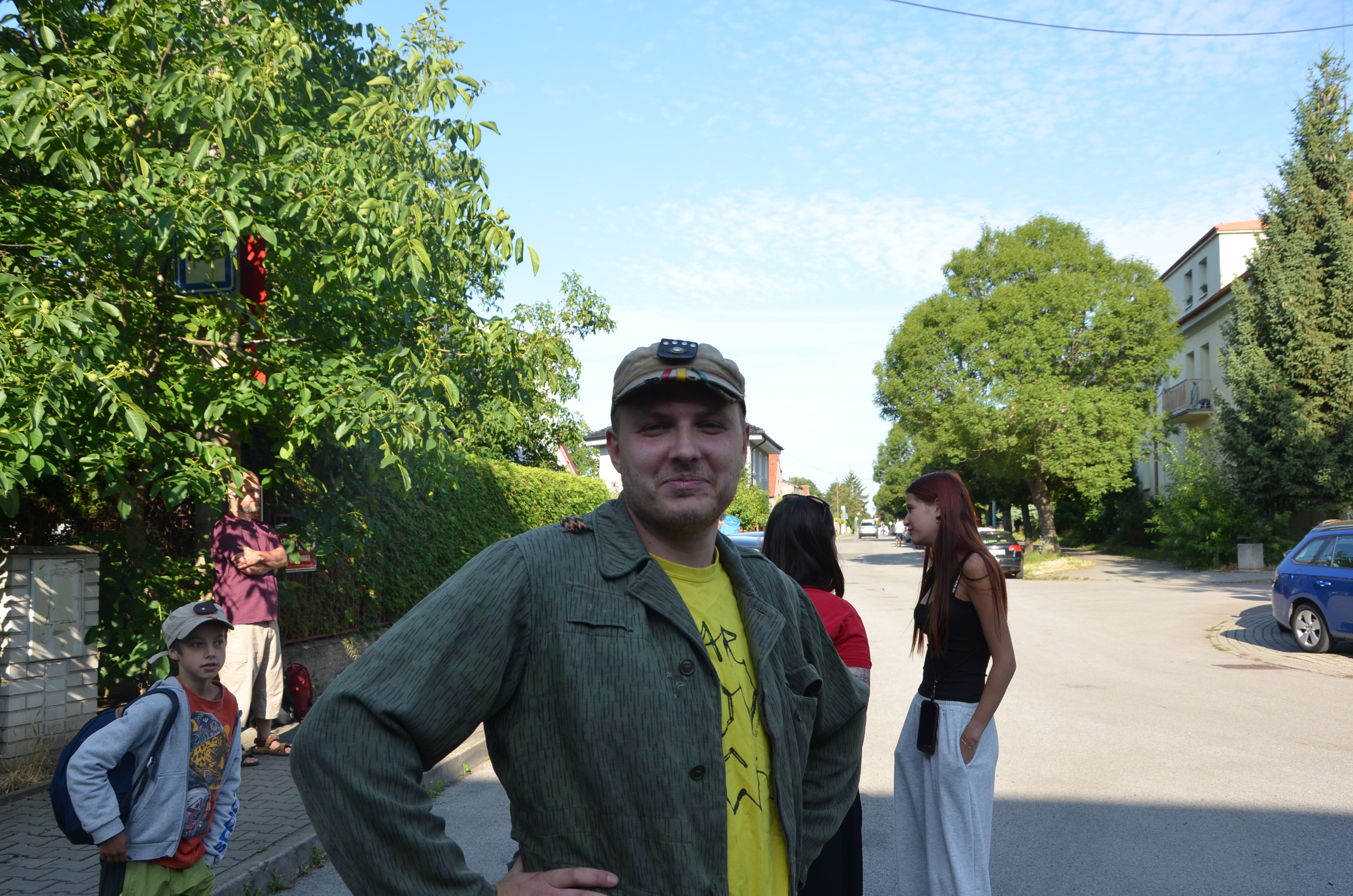 004 DSC 0002